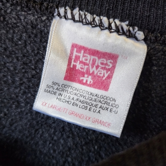 Vintage Hanes Her Way Long Sleeve Black Sweatshirt Halloween Handmade Puff Paint - Picture 6 of 7